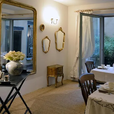 Maryline 25 Bed & Breakfast 2*